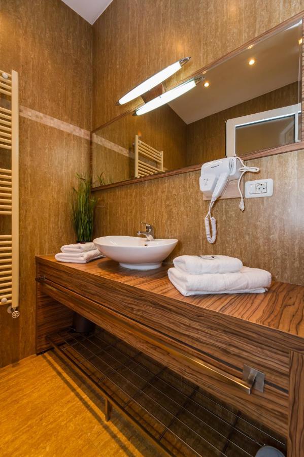 Central Park Residence Braşov Buitenkant foto