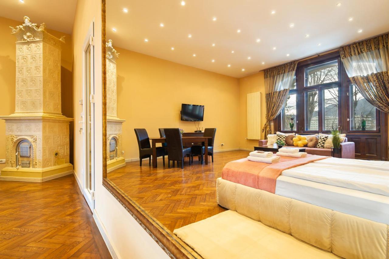 Central Park Residence Braşov Buitenkant foto